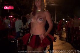 amateur topless girls in the streets