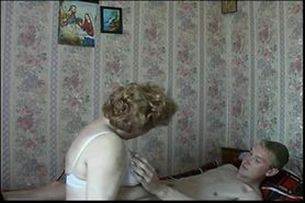grannies and boy - video 1