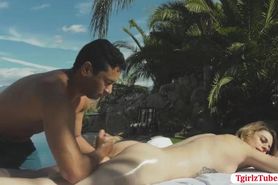 Horny Masseuse didnt expect that TBabe Casey Kisses will let him fuck