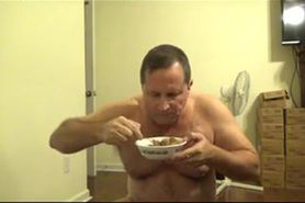 Tom Pearl Eats A Bowl Of Cereal With Piss.mp4
