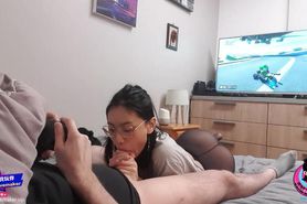 June Liu ?? / SpicyGum - Chinese Teen Giving Blow Job to SexFriend While Playing Mario Kart (Asian)