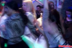 Party amateurs squirting after cumshots