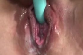 Vibrator on my clit makes me foam and cum so rough