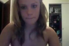Teenager cums on Cam - video 4