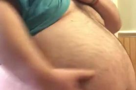 Belly show off