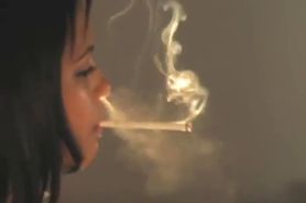 Smoking - Vanessa cute dangle