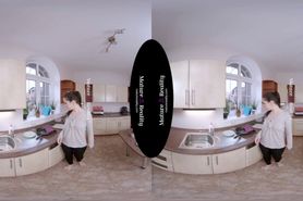 MatureReality VR - Russian Housewife