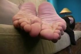 akina feet