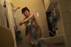 Czech mom fully nude in bathroom