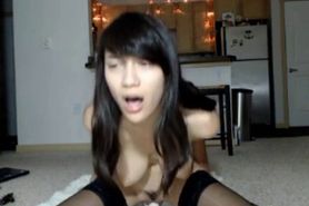 Brunette wiht big tits masturbating - video 1