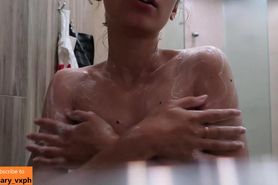 Hot teen risky fucks her pussy in gym public shower