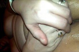 Hefty MILF playing with her pussy