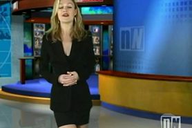 Naked News 2002 - 11 - 11