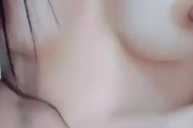 Girl shows squirt in vagina
