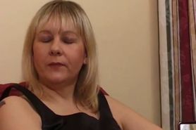 Blonde mature lady with big natural saggy boobs