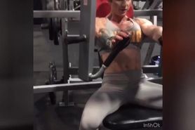 Sexy muscle woman