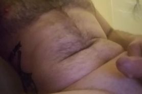 Soft dick cums while eating pussy