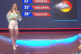 Ana Cecy González cameltoe en sexy minishort ajustado HD