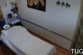 Nasty masseur organizes sex - video 33