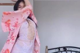 Asian girls sexy dance at home kimono Chinese Japanese Korean