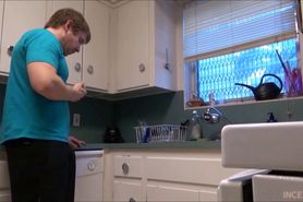 Alexis Fawx Hot Stepmother In Kitchen