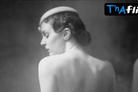 Olivia Rameau Breasts,  Butt Scene  in Keyhole