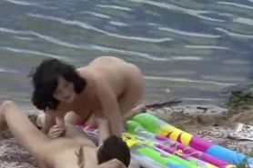 Voyeur caught rough beach sex