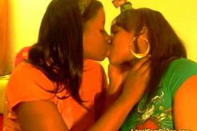 Black girls kissing - video 1