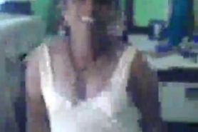 Hot Indian Mallu working Aunty's Boobs Show to her BF