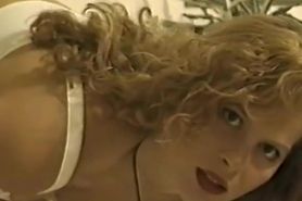 Theresa 90s amateur glamour modleing vid