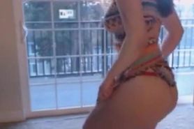 Arab Hot Ass Dance Tease