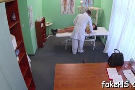 Fake hospital exposes dirty secrets - video 3