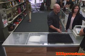 Cocksucking pawnshop wifey pounded by broker