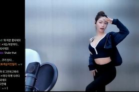 Sexy Asian Streamer Dancing Compilation Part 2