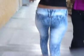 nice ass walking