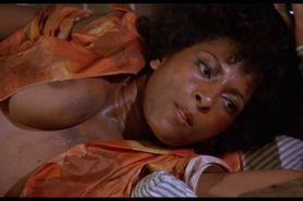 Pam Grier nude - Foxy Brown - 1974