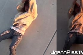 JAPAN PISS TV - Beautiful Japanese babes outdoor peeing compilation
