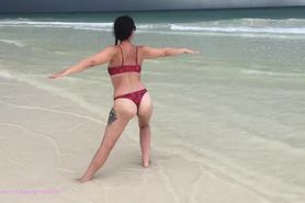 You Saucy Beach! Curvy Milf Enjoys the Bahamas! (our 100th OF video)