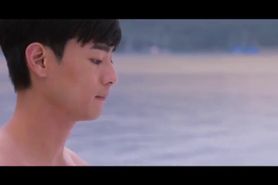 Hong kong movie cut, FULL movie: https://ouo.io/LfGefK