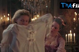 Kirsten Dunst Sexy Scene  in Marie Antoinette