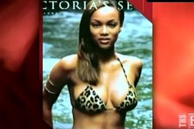 Tyra Banks Bikini Scene  in E! True Hollywood Story