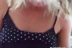 Hot amateur blonde gets it deep inside - video 1