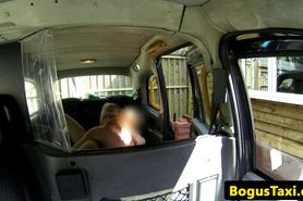 Bigtitted english amateur rammed in back of cab