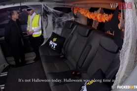 VIPSEXVAULT - Jasmine Jae Gets All Kinky On Halloween Night In a Czech Taxi