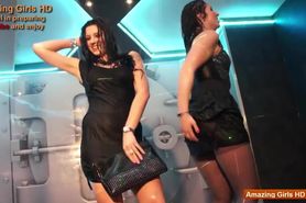 Amazing Wetlook Girls Dancing