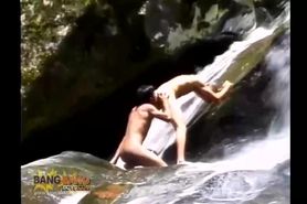 c298424a6ea06563754d4770dcaf1f9f.mp4