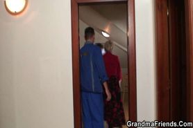 GRANDMA FRIENDS - Two repairmen bang busty grandma from both ends - video 1