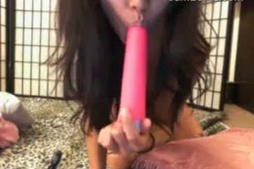 Sexy Thai Girl Masturbating