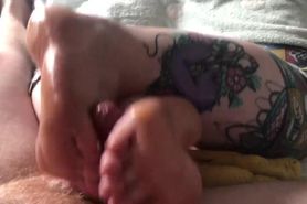 My first ever cross ankle oily reverse footjob!