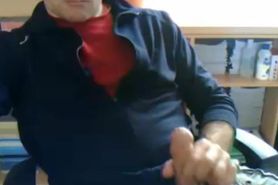 Sexy Straight Italian Dad Shows Off His Big Uncut Penis